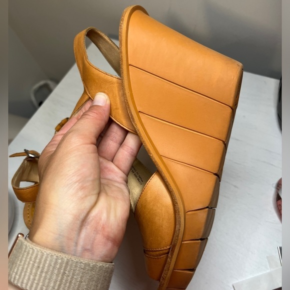 Camper Filippa Sandal Tan Full Grain Leather EVA Wedge Buckle Strap sz 8.5 - Picture 10 of 12